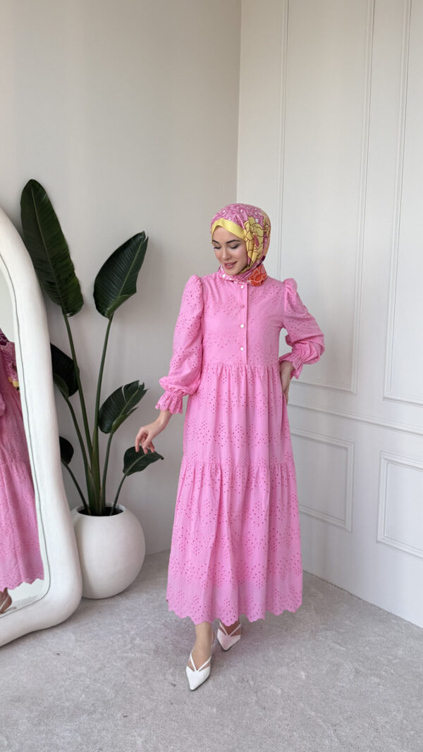 Wholesale fisto broderie layered summer dress in cotton blend for modest fashion.
