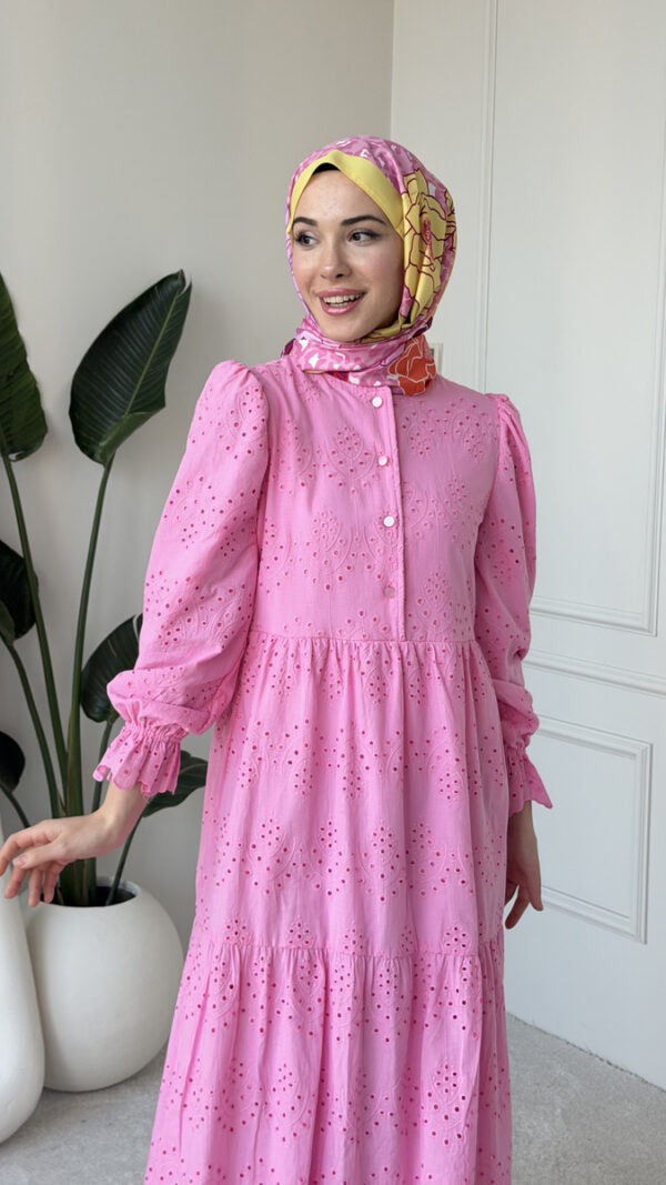 Wholesale fisto broderie layered summer dress in cotton blend for modest fashion.
