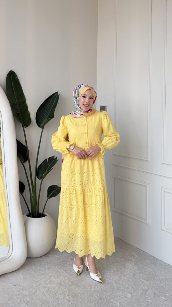 Wholesale fisto broderie layered summer dress in cotton blend for modest fashion.