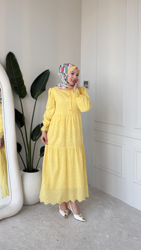 Wholesale fisto broderie layered summer dress in cotton blend for modest fashion.