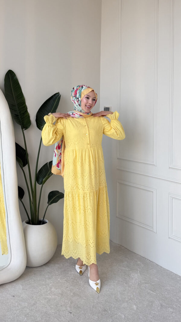 Wholesale fisto broderie layered summer dress in cotton blend for modest fashion.