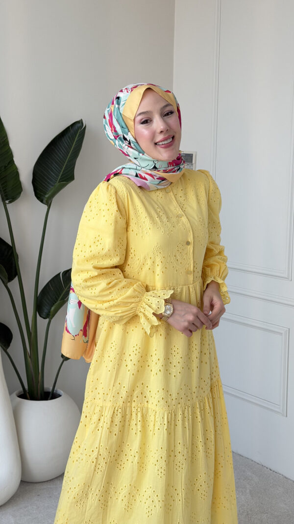 Wholesale fisto broderie layered summer dress in cotton blend for modest fashion.