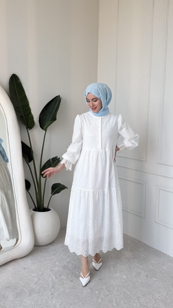 Wholesale fisto broderie layered summer dress in cotton blend for modest fashion.