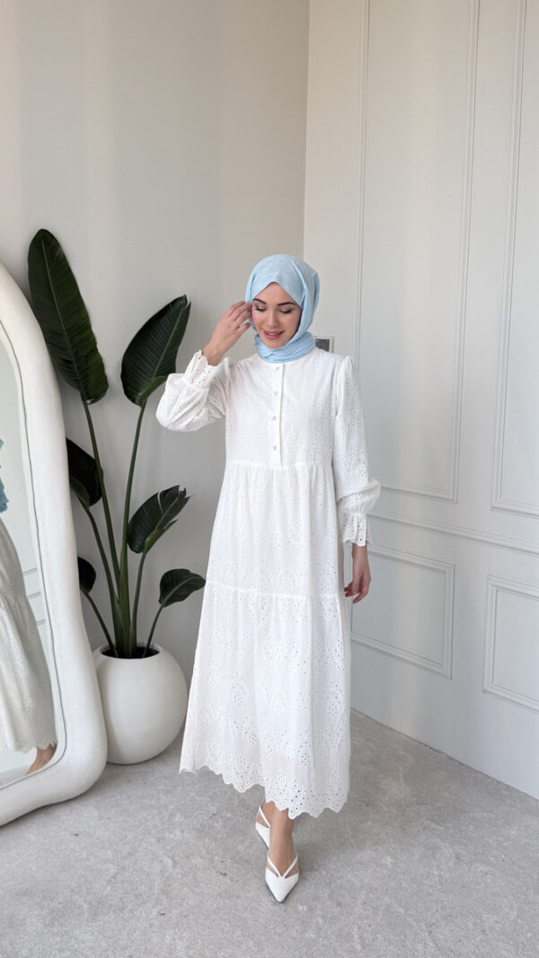 Wholesale fisto broderie layered summer dress in cotton blend for modest fashion.