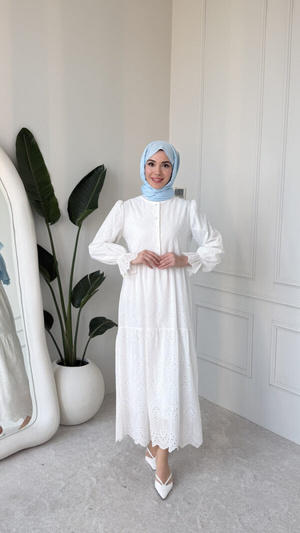 Wholesale fisto broderie layered summer dress in cotton blend for modest fashion.