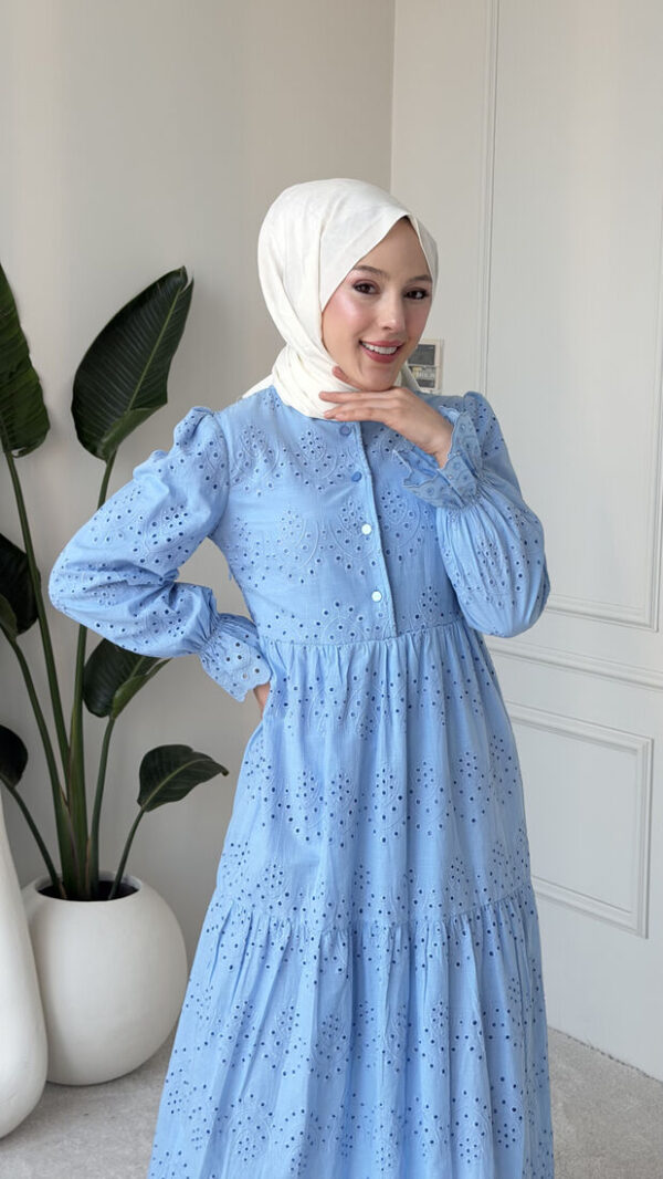 Wholesale fisto broderie layered summer dress in cotton blend for modest fashion.
