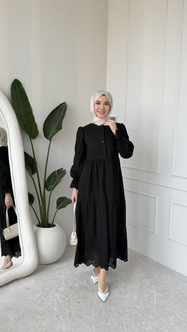 Wholesale fisto broderie layered summer dress in cotton blend for modest fashion.