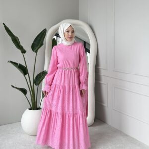 Wholesale fisto detail maxi dress with high neck for elegant summer modest fashion.