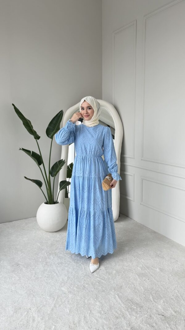Wholesale fisto detail maxi dress with high neck for elegant summer modest fashion.
