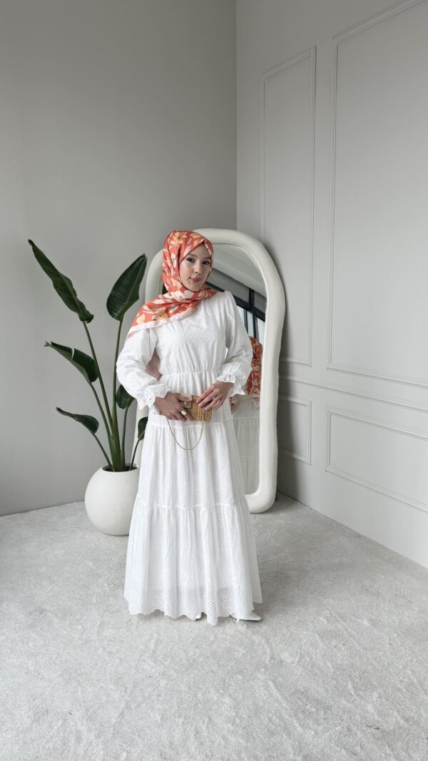 Wholesale fisto detail maxi dress with high neck for elegant summer modest fashion.