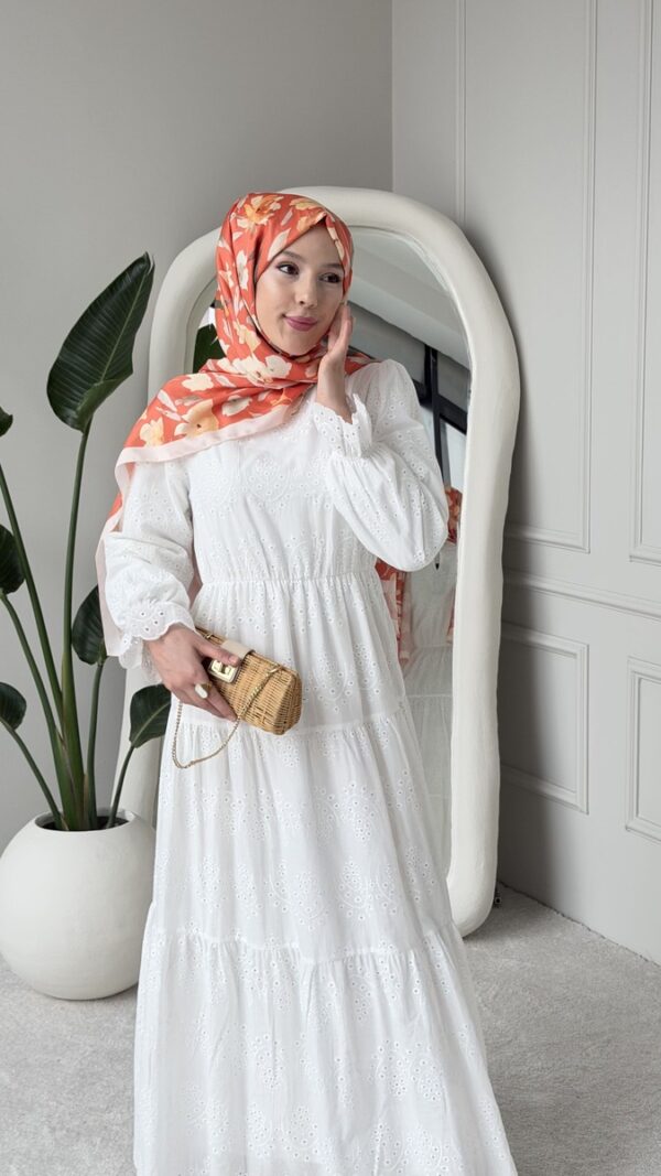 Wholesale fisto detail maxi dress with high neck for elegant summer modest fashion.