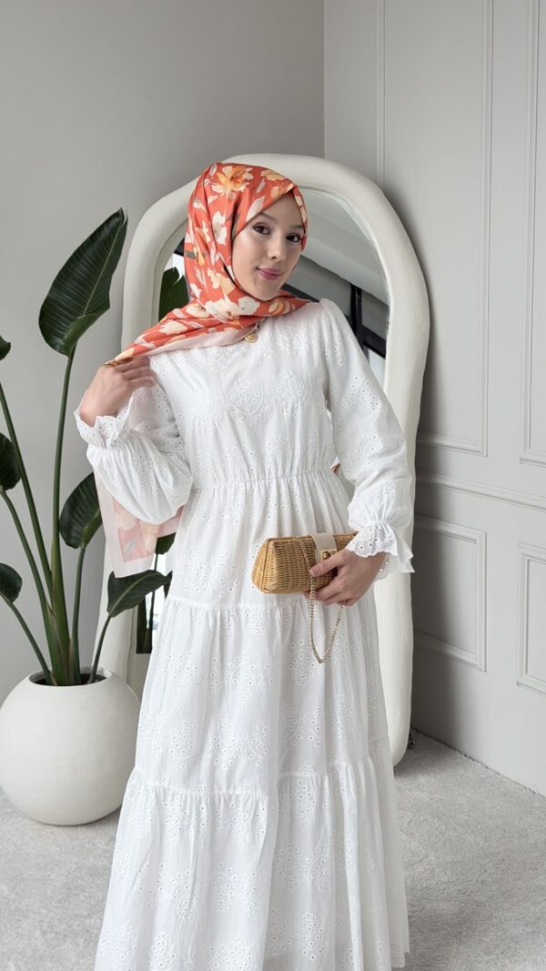 Wholesale fisto detail maxi dress with high neck for elegant summer modest fashion.
