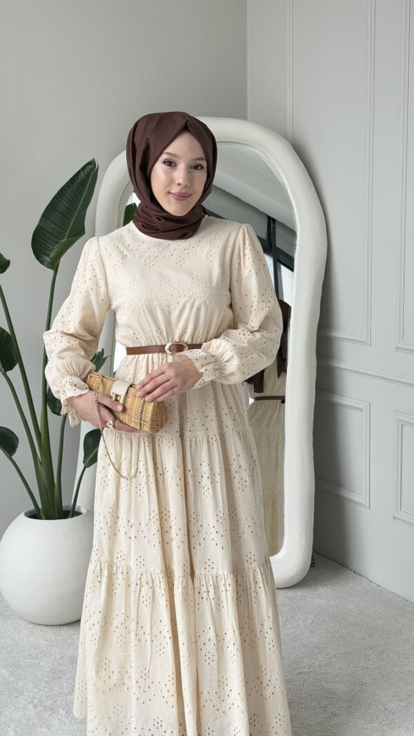 Wholesale fisto detail maxi dress with high neck for elegant summer modest fashion.