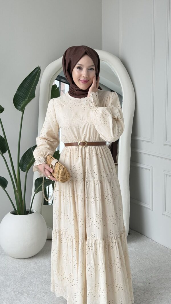 Wholesale fisto detail maxi dress with high neck for elegant summer modest fashion.