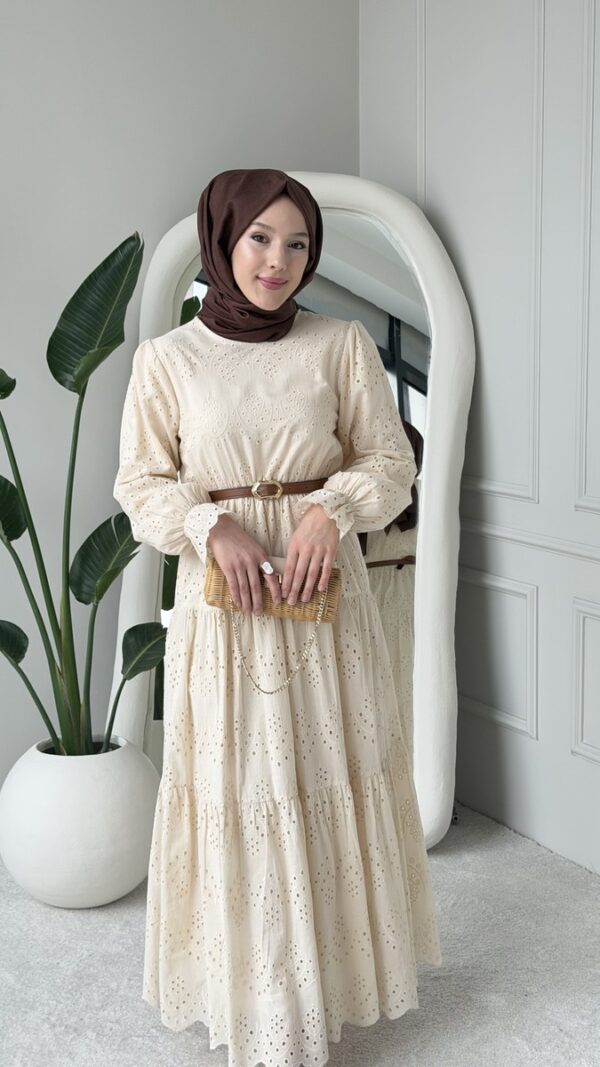Wholesale fisto detail maxi dress with high neck for elegant summer modest fashion.