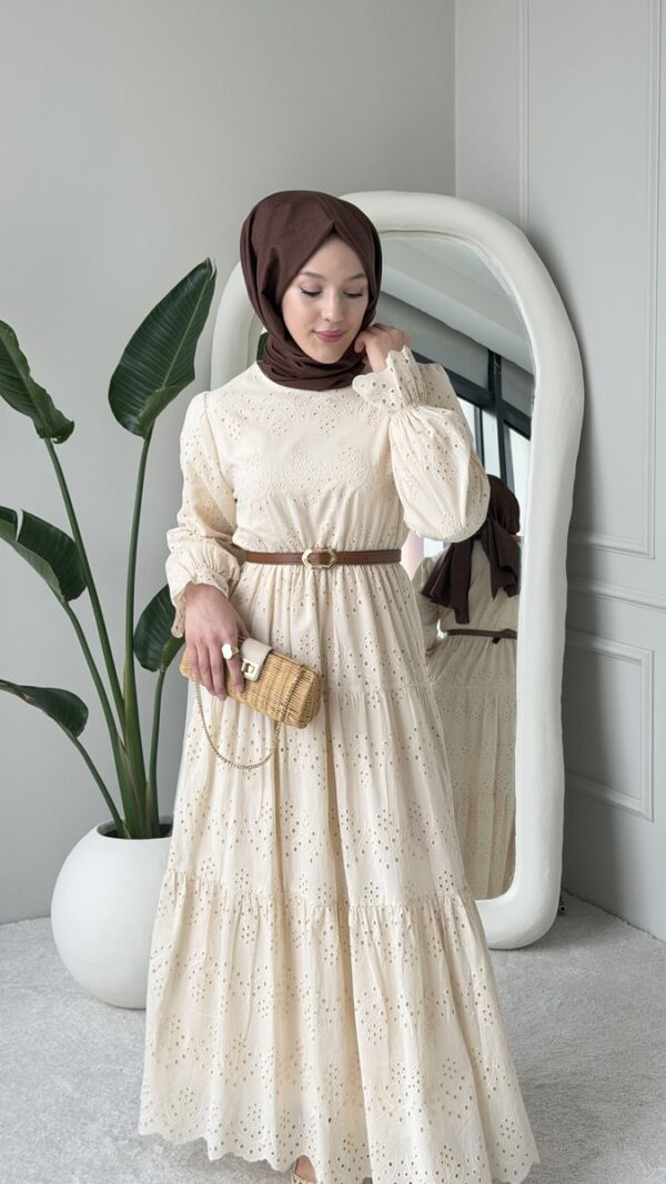 Wholesale fisto detail maxi dress with high neck for elegant summer modest fashion.
