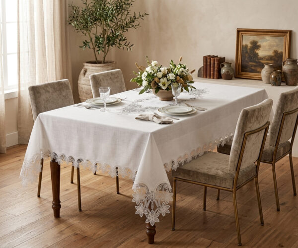 Flora Majestic wholesale 160x220 cm luxury tablecloth with interconnected floral guipure lace borders and center runner for weddings